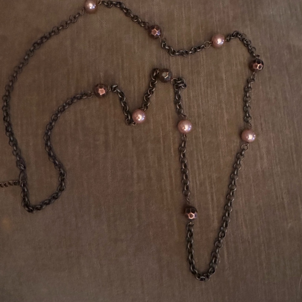 Necklaces - Picture 4 of 6